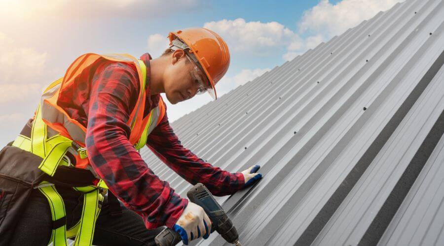 Expert new roof installation services in Dundee, IA